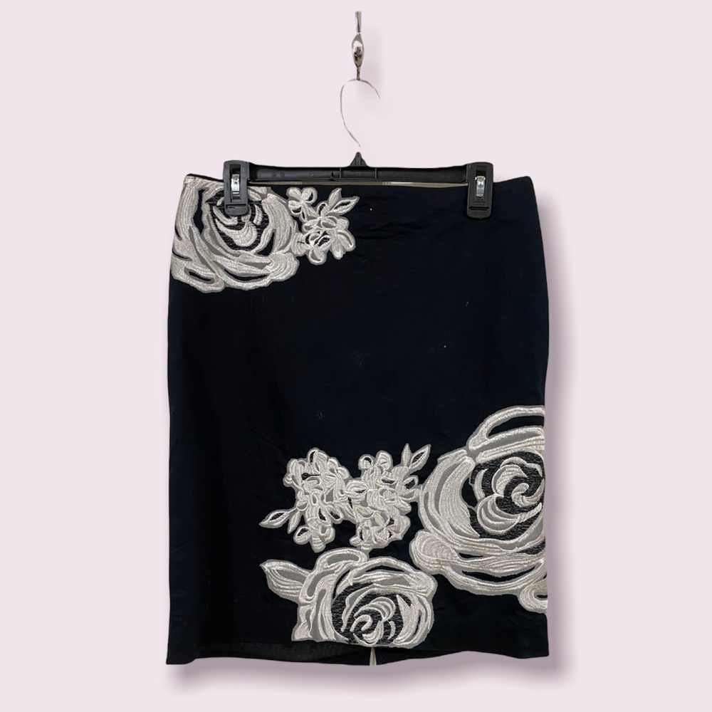 White House Black Market Floral Skirt